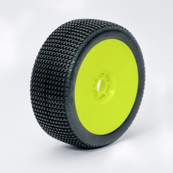 1:8 Buggy TWISTER SUPER SOFT "V2" pre-mounted yellow (2)